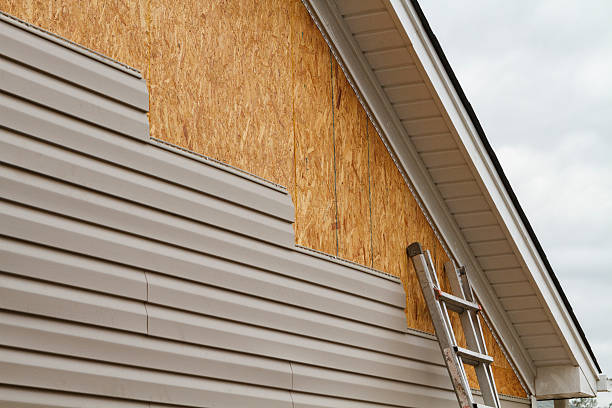 24/7 Emergency Storm Damage Siding Repair experts in Middleburg, VA